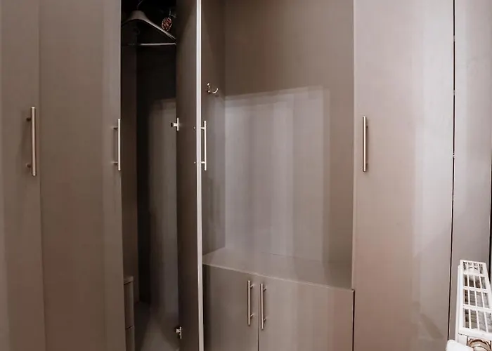 Modern On Mechnikova Street 18 Apartment