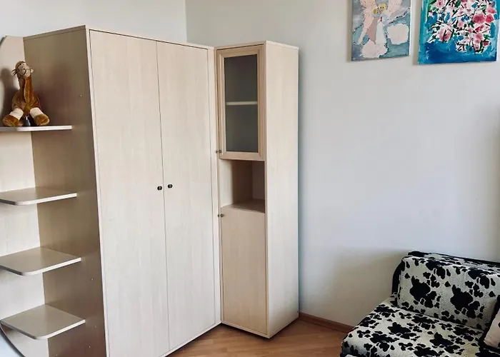 Апартаменты Modern On Mechnikova Street 18