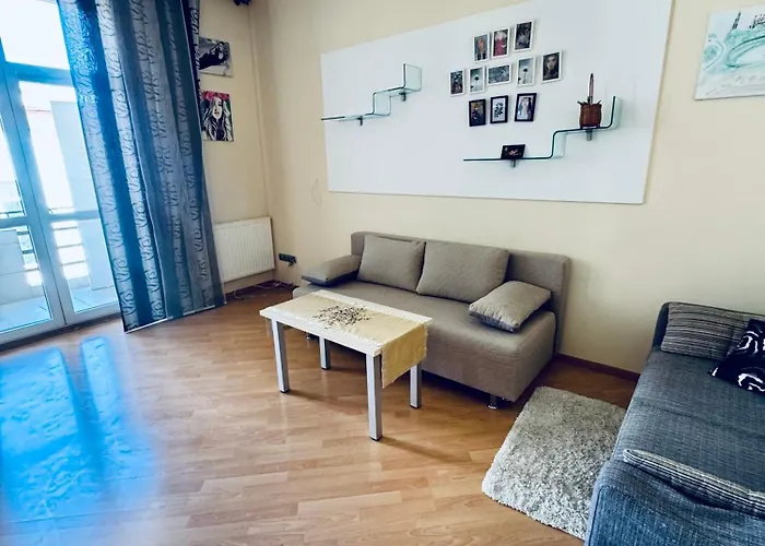 Modern On Mechnikova Street 18 Apartment