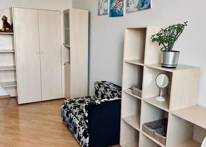 Modern On Mechnikova Street 18 리비프